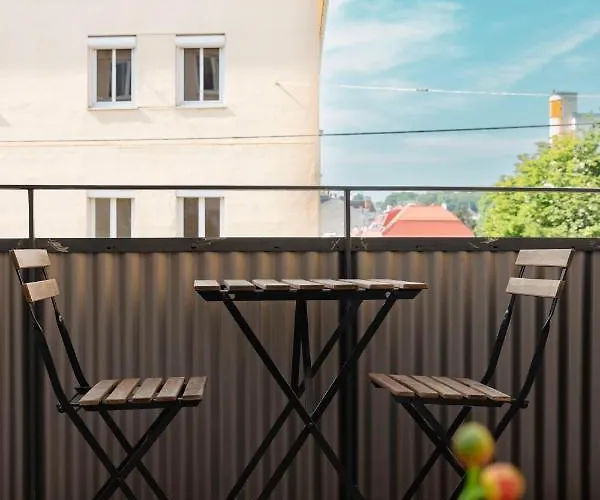 Beautiful 2-bedroom Near Schoenbrunn Viena