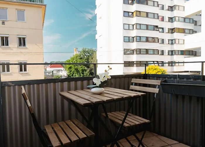 Beautiful 2-bedroom Near Schoenbrunn *