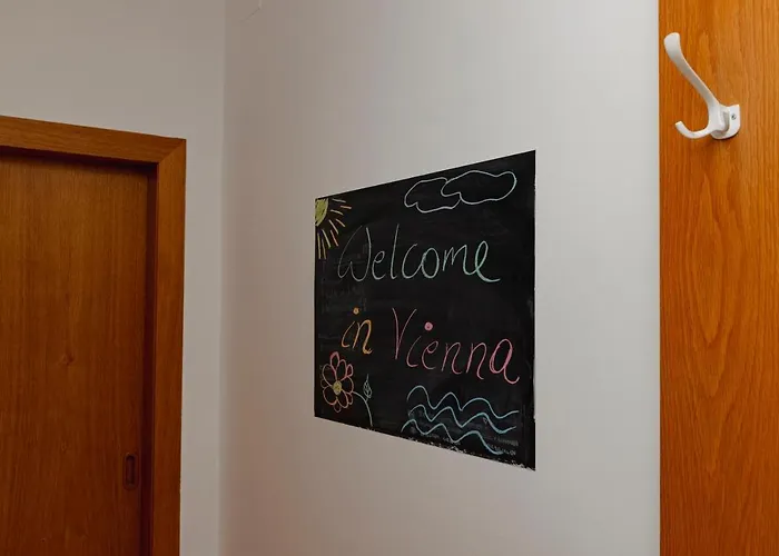 Beautiful 2-bedroom Near Schoenbrunn Apartamento Viena