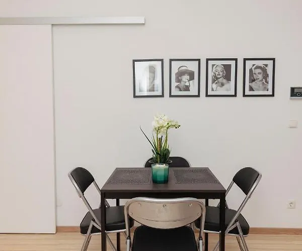 Beautiful 2-bedroom Near Schoenbrunn Apartamento *