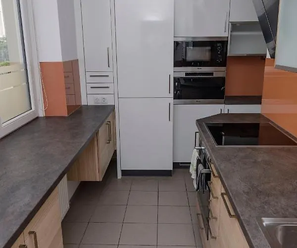 Apartamento Beautiful 2-bedroom Near Schoenbrunn *